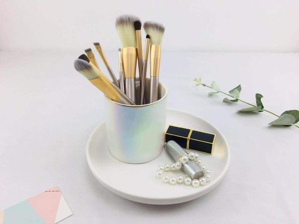 bath accessory set nordic style ins phnom penh magic storage cup laser makeup brush home decoration containers
bath accessory set nordic style ins phnom penh magic storage cup laser makeup brush home decoration containers