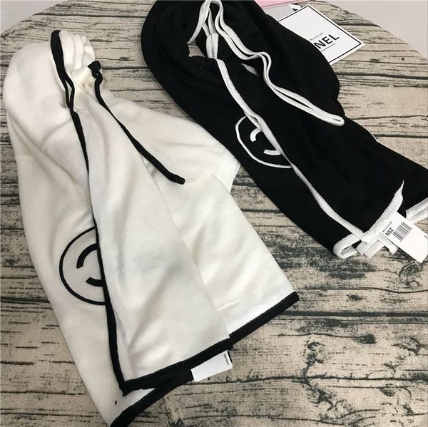 zha wu xin same high version wool knitted scarf air conditioning shawl dual purpose female, Blue;gray
zha wu xin same high version wool knitted scarf air conditioning shawl dual purpose female, Blue;gray