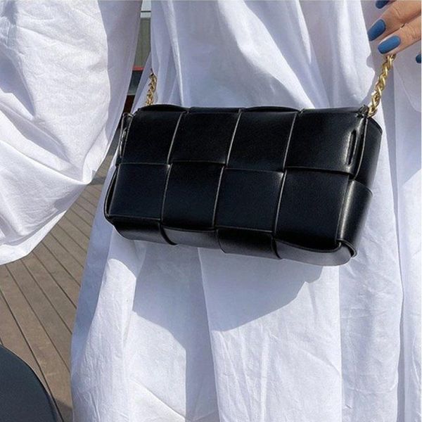 ttega hongguzheng brand pillow woven women's fashion ins chest messenger chain armpit bag versatile in summer designer handbag wan
ttega hongguzheng brand pillow woven women's fashion ins chest messenger chain armpit bag versatile in summer designer handbag wan