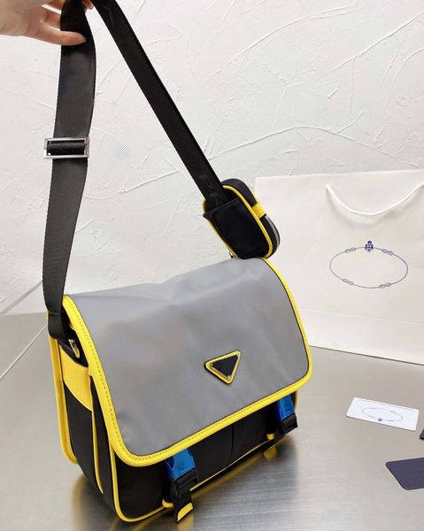 mini marc snaps2021 designer multi pochette bags family akend onthego p saddle bag fashion classic one-shoulder tb telfar zhouzhoubao123, Black
mini marc snaps2021 designer multi pochette bags family akend onthego p saddle bag fashion classic one-shoulder tb telfar zhouzhoubao123, Black
