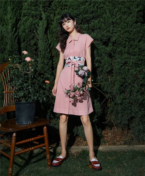 2021 new summer pink plaid shirt women lace short sleeve button up collar tunic a line knee length hqk0, Black;gray
2021 new summer pink plaid shirt women lace short sleeve button up collar tunic a line knee length hqk0, Black;gray
