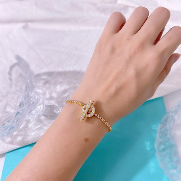 pendant necklaces full cubic zircon women necklace fashion prong setting bling gold color bridal bracelet ot button design, Silver
pendant necklaces full cubic zircon women necklace fashion prong setting bling gold color bridal bracelet ot button design, Silver