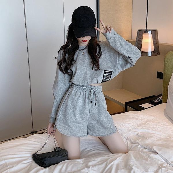women's tracksuits two piece pants set ladies tracksuit women track suit matching sets for outfits female sweatsuit mujer crop mini, Gray
women's tracksuits two piece pants set ladies tracksuit women track suit matching sets for outfits female sweatsuit mujer crop mini, Gray