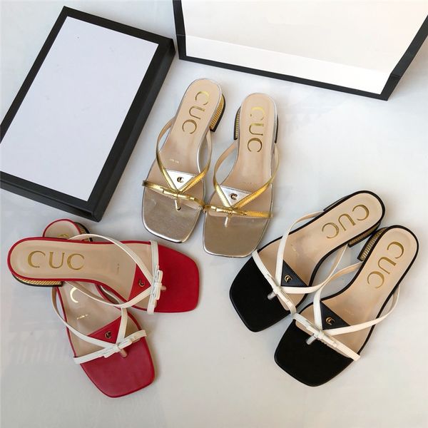 2021 summer new small butterfly flip flop color matching fashion women's shoes wear simple thick heel sandals fairy stylezly, Black
2021 summer new small butterfly flip flop color matching fashion women's shoes wear simple thick heel sandals fairy stylezly, Black