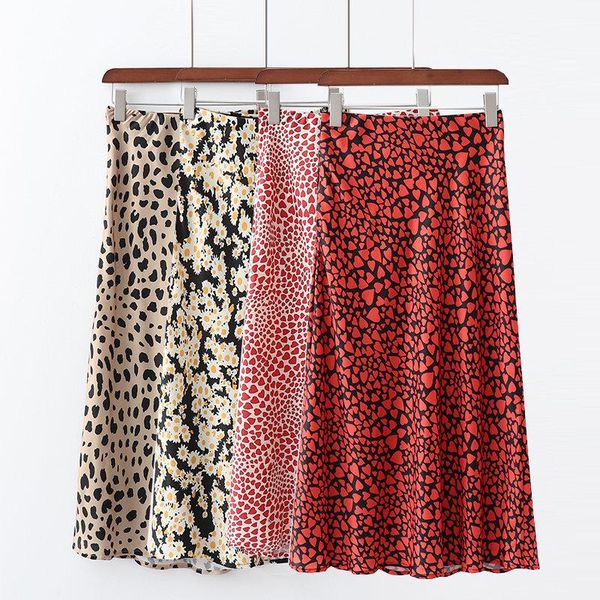 skirts 2021 summer women chiffon skirt faldas mujer retro female heart leopard floral print high waist beach wear ae710, Black
skirts 2021 summer women chiffon skirt faldas mujer retro female heart leopard floral print high waist beach wear ae710, Black