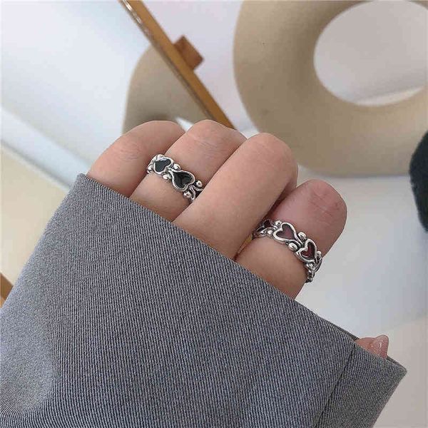 designer rings metal punk style restoring ancient ways is red and black heart chain ring women wedding jewelry party present, Golden;silver
designer rings metal punk style restoring ancient ways is red and black heart chain ring women wedding jewelry party present, Golden;silver