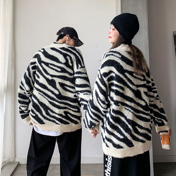 2021 winter striped sweater men's warm fashion retro casual knitted pullover men couple stand collar knitting sweaters i1rg, White;black
2021 winter striped sweater men's warm fashion retro casual knitted pullover men couple stand collar knitting sweaters i1rg, White;black