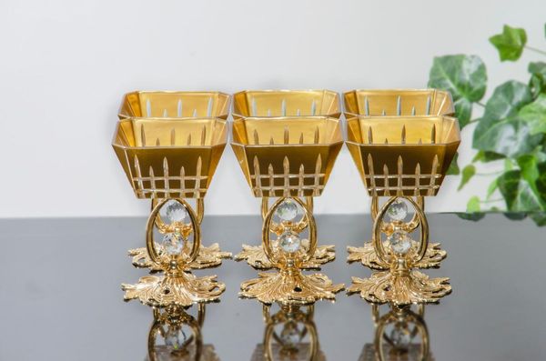 bowls 6 piece ice cream dessert yoghurt sweet service set gold black colour glass bowl metal base serve decorative kitchen home
bowls 6 piece ice cream dessert yoghurt sweet service set gold black colour glass bowl metal base serve decorative kitchen home