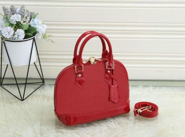 2021 qaulity alma bb shell bag women embossed handbag shoulder crossbody bags messenger handbags
2021 qaulity alma bb shell bag women embossed handbag shoulder crossbody bags messenger handbags
