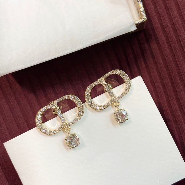 d home dijia new letter cd tassel diamond earrings female 925 sier needle high version brass, Golden
d home dijia new letter cd tassel diamond earrings female 925 sier needle high version brass, Golden