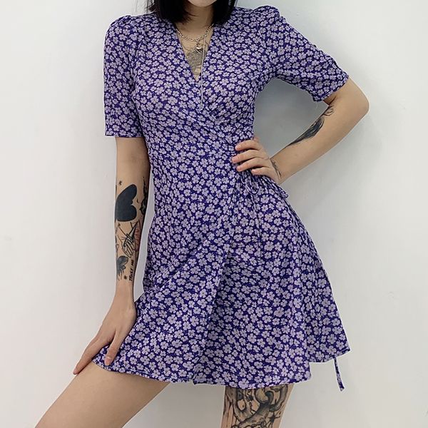 2021 summer y2k aesthetic flower print mini dress streetwear ladies short sleeve casual dresses 90s vacation outfits, Black;gray
2021 summer y2k aesthetic flower print mini dress streetwear ladies short sleeve casual dresses 90s vacation outfits, Black;gray