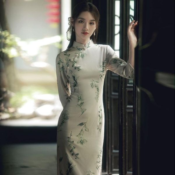 ethnic clothing improved early autumn cheongsam 2021 chinese long retro young dress female qipao oriental wedding party sleeve, Red
ethnic clothing improved early autumn cheongsam 2021 chinese long retro young dress female qipao oriental wedding party sleeve, Red