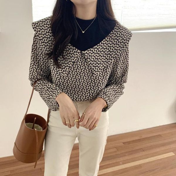 women's blouses & shirts autumn winter round neck knitted stitching one piece loose printing long-sleeved lapel shirt, White
women's blouses & shirts autumn winter round neck knitted stitching one piece loose printing long-sleeved lapel shirt, White