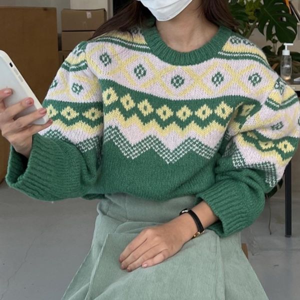 korean knitted pullover winter foreign style aging round neck loose avocado contrast jacquard christmas sweater female, White;black
korean knitted pullover winter foreign style aging round neck loose avocado contrast jacquard christmas sweater female, White;black