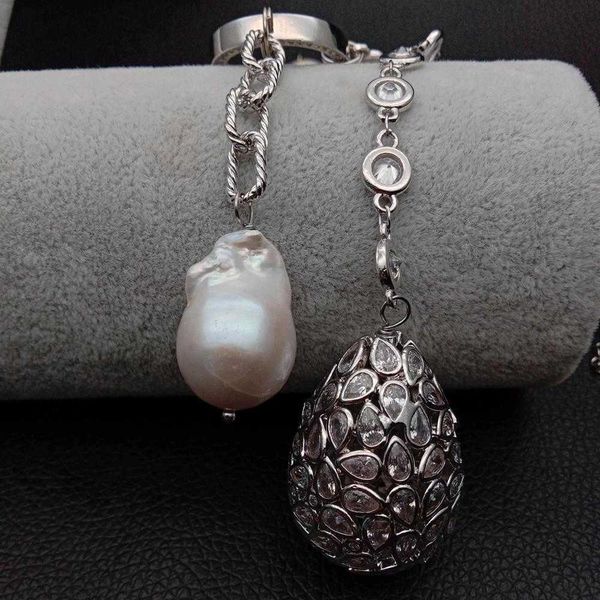22'' cultured white rice cz necklace keshi pearl cubic zirconia micro pave teardrop pendant sweater chain necklace, Silver
22'' cultured white rice cz necklace keshi pearl cubic zirconia micro pave teardrop pendant sweater chain necklace, Silver