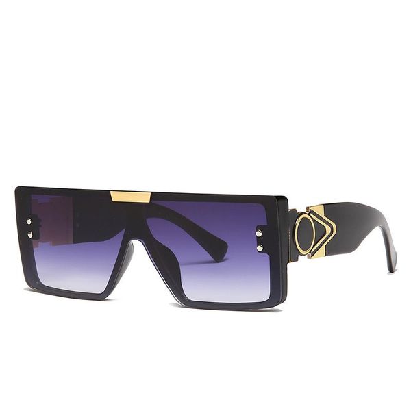 sunglasses 2021 square frame european and american fashion big gradient outdoor male female models, White;black
sunglasses 2021 square frame european and american fashion big gradient outdoor male female models, White;black