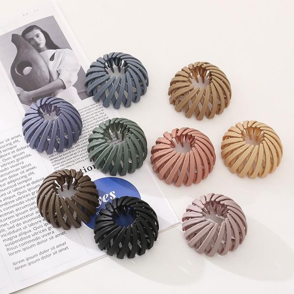 hair accessories bun hairstyle device disk lazy man hairpin bird's nest circle curler ponytail fixed artifact claw headwear 2021
hair accessories bun hairstyle device disk lazy man hairpin bird's nest circle curler ponytail fixed artifact claw headwear 2021