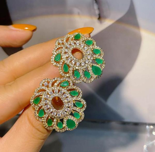 stud luxury sparkling green zircon oval earrings wedding banquet fashion women round shiny celebration gorgeous earring, Golden;silver
stud luxury sparkling green zircon oval earrings wedding banquet fashion women round shiny celebration gorgeous earring, Golden;silver