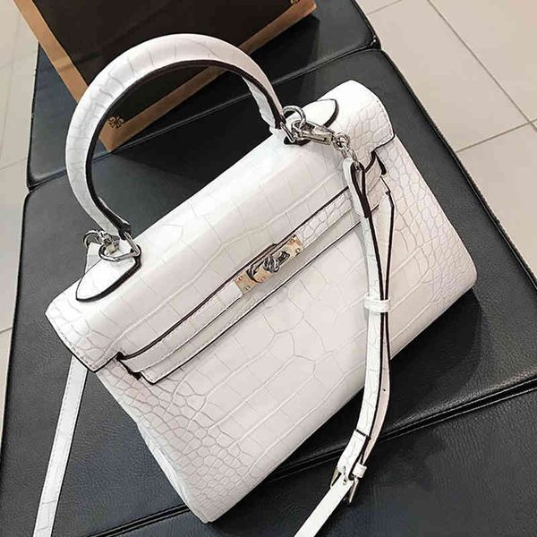 autumn winter 2020 new handbag kelly crocodile women's shoulder messenger bag
autumn winter 2020 new handbag kelly crocodile women's shoulder messenger bag