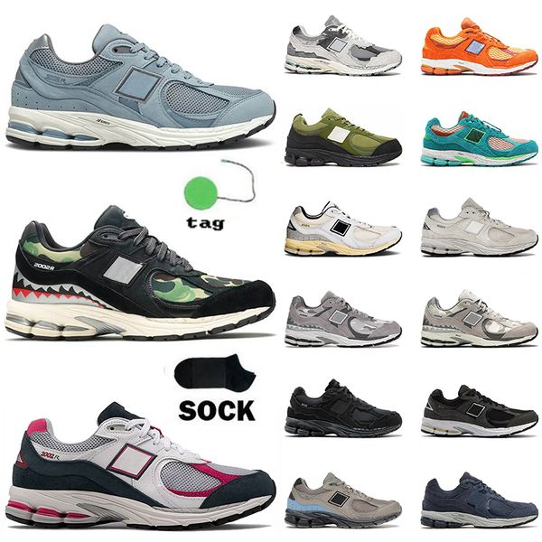 mens womens luxurys 2002r b2002r running shoes us 11 black camo white light blue protection pack rain cloud incense designer casual sneakers
mens womens luxurys 2002r b2002r running shoes us 11 black camo white light blue protection pack rain cloud incense designer casual sneakers