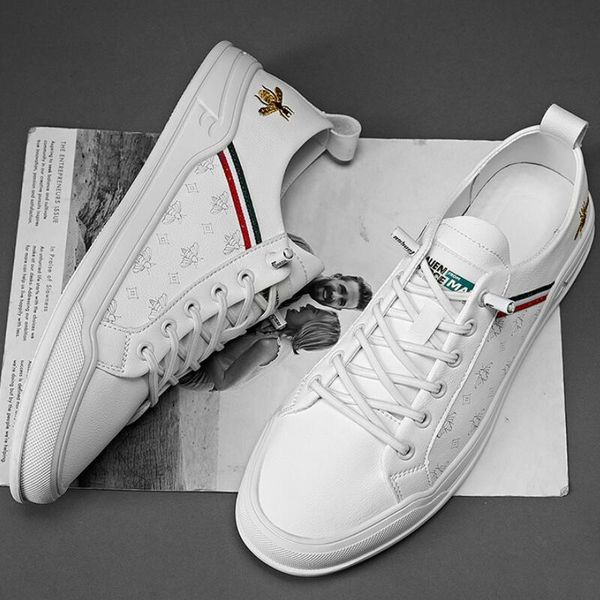 2021 new fashion men leather casual shoes lightweight breathable flats luxury men's outdoor walking b16, Black
2021 new fashion men leather casual shoes lightweight breathable flats luxury men's outdoor walking b16, Black