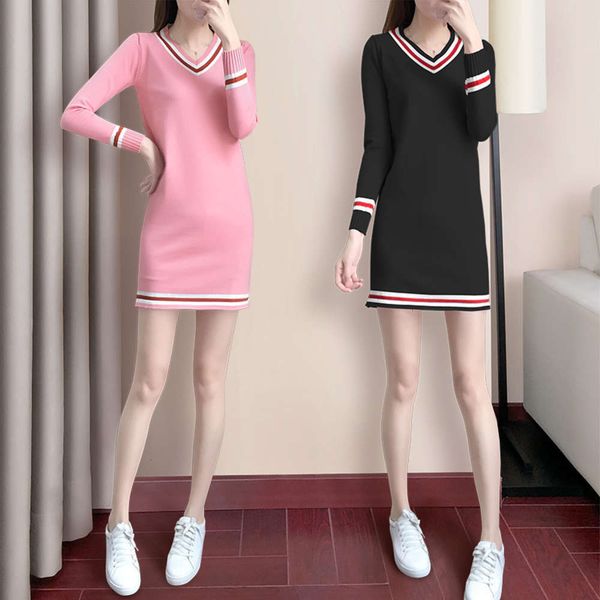 temperament slim dress fashion v-neck knitted celebrity women's autumn temperament and winter korean version basic chic sweater skirt h, Black;gray
temperament slim dress fashion v-neck knitted celebrity women's autumn temperament and winter korean version basic chic sweater skirt h, Black;gray