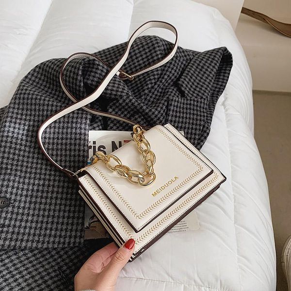d&t 2021 new fashion shoulder bag women handle flap casual lady style metal chains pu material designer hasp bag
d&t 2021 new fashion shoulder bag women handle flap casual lady style metal chains pu material designer hasp bag