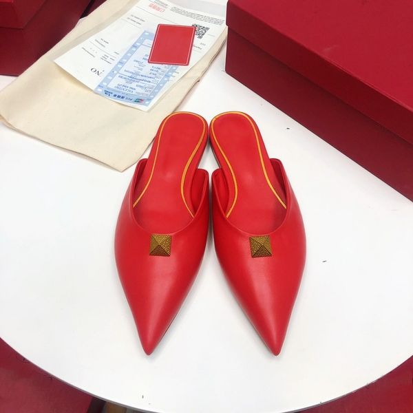 women sandals with correct flower box dust bag designer slide summer fashion wide flat sandals slipper original box 35-40, Black
women sandals with correct flower box dust bag designer slide summer fashion wide flat sandals slipper original box 35-40, Black