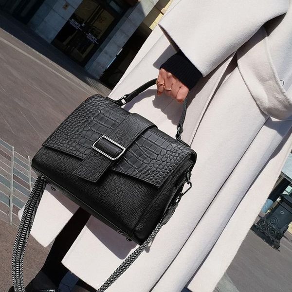 evening bags 2021 fashion genuine leather handbags messenger one shoulder portable ladies all-match bag designer bolso
evening bags 2021 fashion genuine leather handbags messenger one shoulder portable ladies all-match bag designer bolso