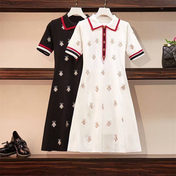 2021 new vogue women contrast turn down collar bees knitted es button short sleeve runway embroidery vestido 5fv2, Black;gray
2021 new vogue women contrast turn down collar bees knitted es button short sleeve runway embroidery vestido 5fv2, Black;gray