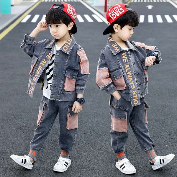 zhongda'er suit 2021 new children's wear boys' handsome spring denim korean two piece set, White
zhongda'er suit 2021 new children's wear boys' handsome spring denim korean two piece set, White