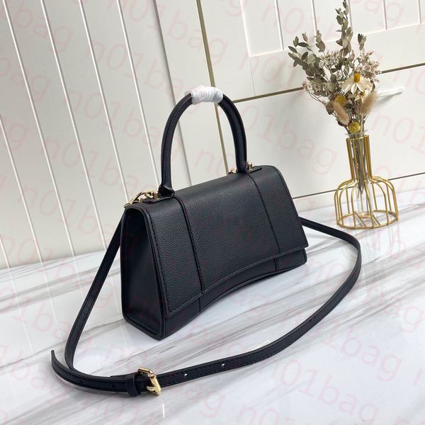 luxury designer for women genuine leather hourglass bags letter buckle shoulder purses handbag
luxury designer for women genuine leather hourglass bags letter buckle shoulder purses handbag