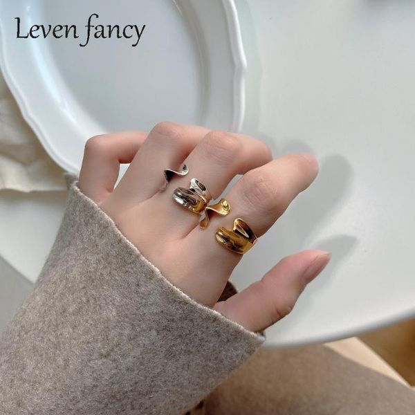 cluster rings 925 sterling silver geometric minimalist open ring female design wide face irregular undulating surface fold flowers, Golden;silver
cluster rings 925 sterling silver geometric minimalist open ring female design wide face irregular undulating surface fold flowers, Golden;silver