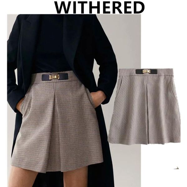 withered winter skirt women england style vintage plaid high waist a-line faldas mujer moda 2021 causal mini skirts womens, Black
withered winter skirt women england style vintage plaid high waist a-line faldas mujer moda 2021 causal mini skirts womens, Black