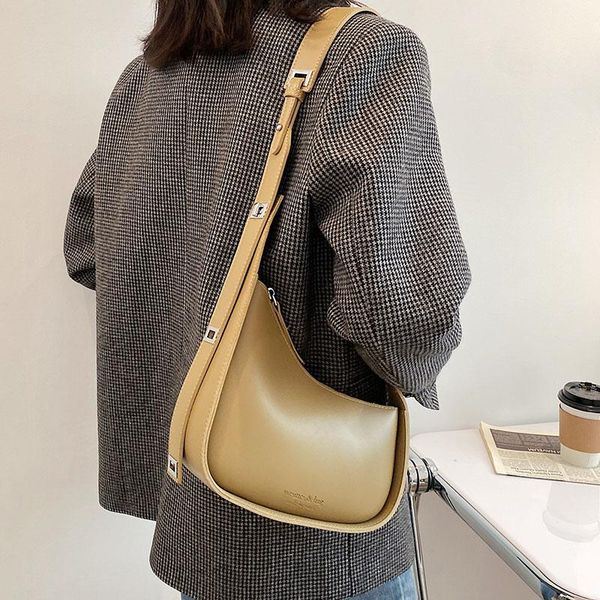 cross body irregular small pu leather solid color crossbody shoulder bag for women 2021 trendy luxury travel handbags and purses
cross body irregular small pu leather solid color crossbody shoulder bag for women 2021 trendy luxury travel handbags and purses