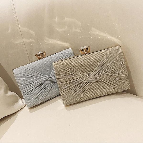 women handbag fashion hard box women dinner bag elegant atmospheric diamond chain bag bright face diamond fashion one shoulder messenger bag
women handbag fashion hard box women dinner bag elegant atmospheric diamond chain bag bright face diamond fashion one shoulder messenger bag