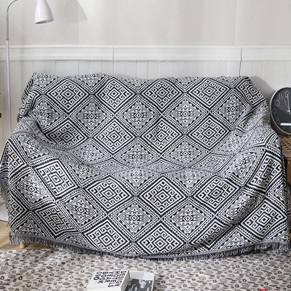 nordic style sofa blanket black white geometric knitted leisure travel blanket thicken non-slip sofa dust cover throw bedspread
nordic style sofa blanket black white geometric knitted leisure travel blanket thicken non-slip sofa dust cover throw bedspread