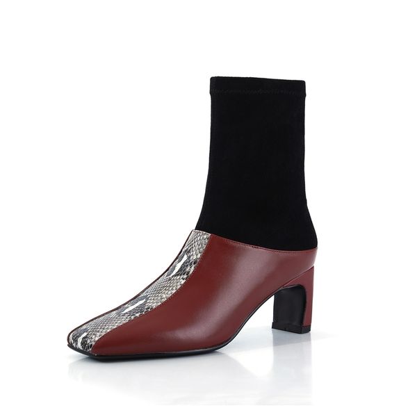 2021 autumn new fashion women ankle boots square toe low heel shoes woman back zipper short booties black wine red botas mujer
2021 autumn new fashion women ankle boots square toe low heel shoes woman back zipper short booties black wine red botas mujer