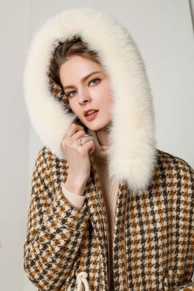 2021 new plaid wool blend women overcoat feathers hooded tie waist zip fashion style leisure warm jackets female h1zb, Black
2021 new plaid wool blend women overcoat feathers hooded tie waist zip fashion style leisure warm jackets female h1zb, Black