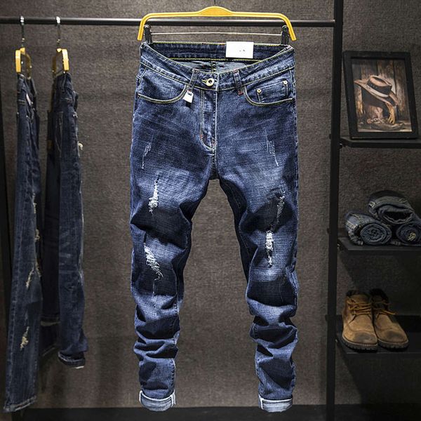2021spring and autumn embroidery jeans men's slim elastic youth leggings show thin patch beggars pants trend, Blue
2021spring and autumn embroidery jeans men's slim elastic youth leggings show thin patch beggars pants trend, Blue