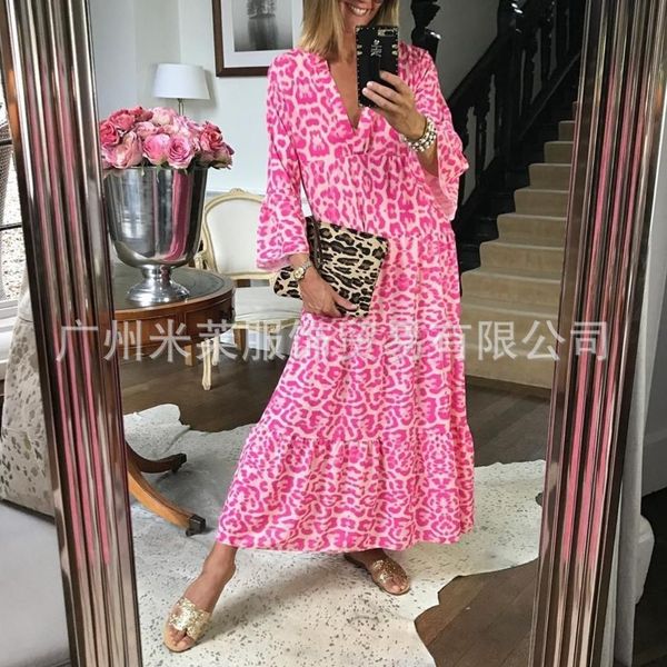 straight hair 2021 women's v-neck pink leopard print long dress, Black;gray
straight hair 2021 women's v-neck pink leopard print long dress, Black;gray