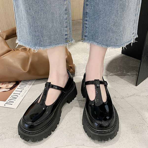 2021 new fashion t-shaped buckle mary janes women chunky square heels woman round toe patent leather lolita shoes etj4, Black
2021 new fashion t-shaped buckle mary janes women chunky square heels woman round toe patent leather lolita shoes etj4, Black