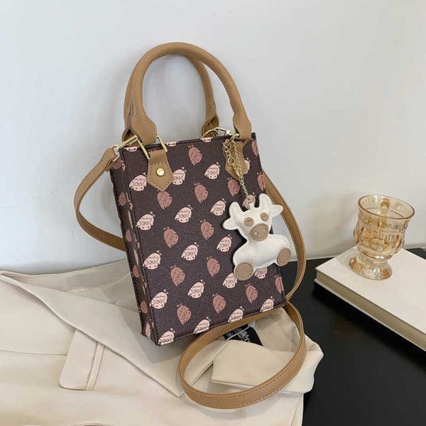 bag small bag women's 2021 new japanese and korean cute calf cross carry fashion one shoulder small square bag fashion
bag small bag women's 2021 new japanese and korean cute calf cross carry fashion one shoulder small square bag fashion