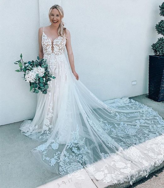 vintage spaghetti a line lace wedding dresses with appliques court train backless plus size aso ebi beach bridal gowns, White
vintage spaghetti a line lace wedding dresses with appliques court train backless plus size aso ebi beach bridal gowns, White