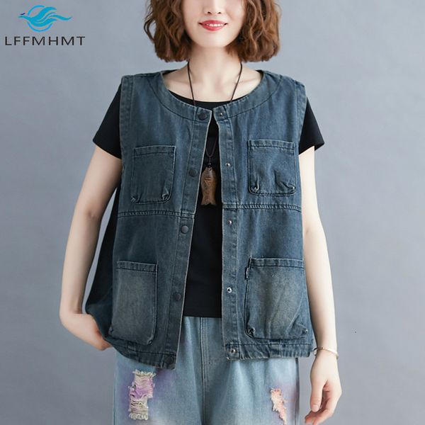2021 new women vintage fashion sleeveless denim vest office lady casual korean style multi pockets waistcoat female chic r5kj, Black;white
2021 new women vintage fashion sleeveless denim vest office lady casual korean style multi pockets waistcoat female chic r5kj, Black;white