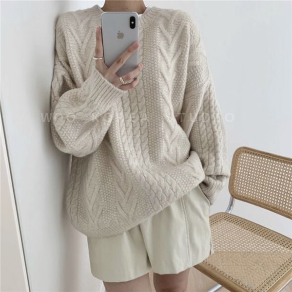 2021 new female sweater women winter pullover knitting overszie long sleeve girls sweaters knitted outerwear thin zt54, White;black
2021 new female sweater women winter pullover knitting overszie long sleeve girls sweaters knitted outerwear thin zt54, White;black
