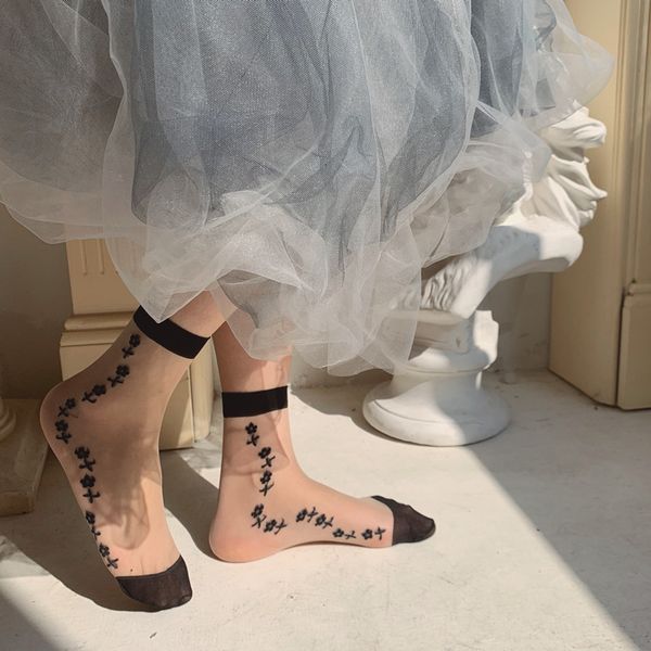 flower silk spring and summer products korean fashion flower ultra thin versatile women' stockings, Red;black
flower silk spring and summer products korean fashion flower ultra thin versatile women' stockings, Red;black