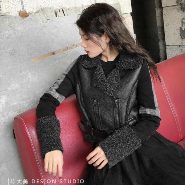 women's fur & faux winter plus velvet wear stitching warm pu one leather coat thickened female was thin short lamb jackets f935, Black
women's fur & faux winter plus velvet wear stitching warm pu one leather coat thickened female was thin short lamb jackets f935, Black