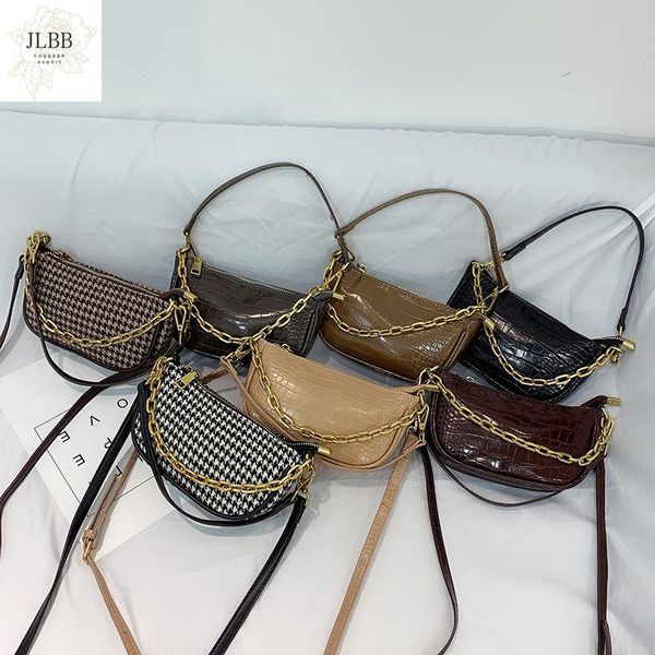 vintage plaid women shoulder bags designer chains handbags luxury alligator pu leather crossbody bag lady small baguettes purses
vintage plaid women shoulder bags designer chains handbags luxury alligator pu leather crossbody bag lady small baguettes purses