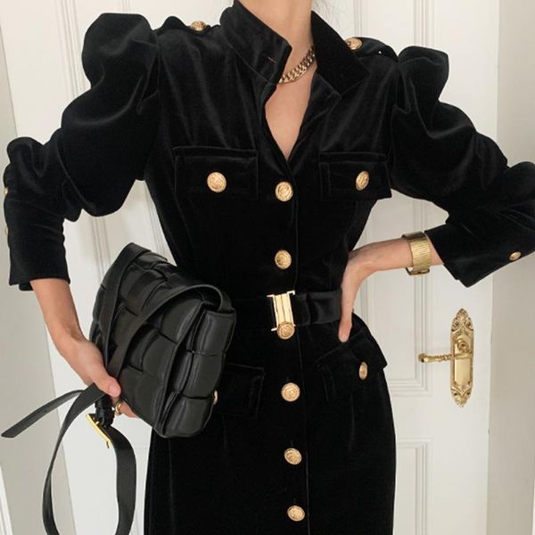 casual dresses 2021 autumn elegant retro metal button full sleeves long dress stand collar single breasted belted slim velvet women, Black;gray
casual dresses 2021 autumn elegant retro metal button full sleeves long dress stand collar single breasted belted slim velvet women, Black;gray